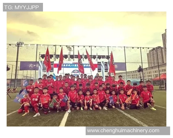 足球明星与孩子们的梦想碰撞一起成长的故事 足球明星与孩子们的梦想碰撞一起成长的故事